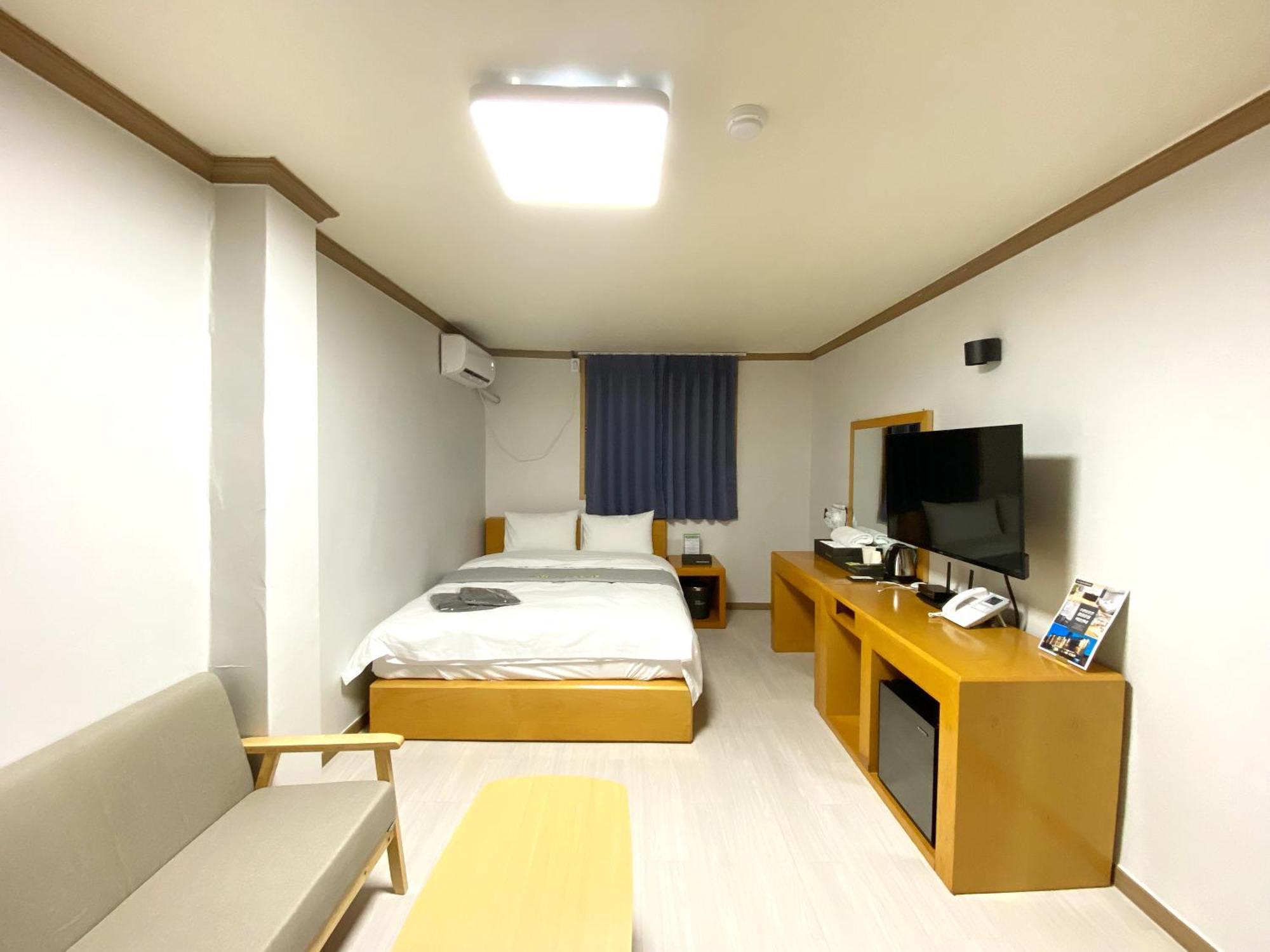 Suanbo Hot Spring Healing Hotel Chungju Dış mekan fotoğraf